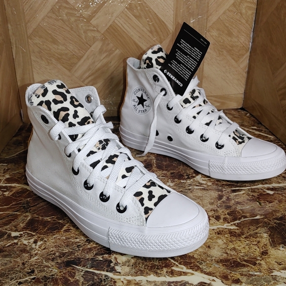 Converse Shoes - NEW Converse women's all star chuck taylor wide by you shoes size 6.5 006